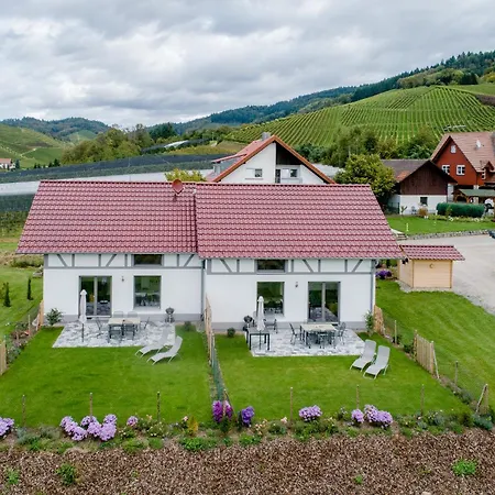 Binzighof Ferienhaeuser *